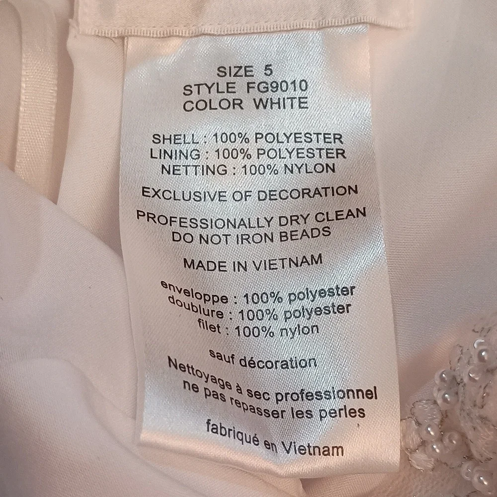 David Bridals White Beaded Embroidered Flower Girl Communion Dress Sz 5 - Picture 11 of 13